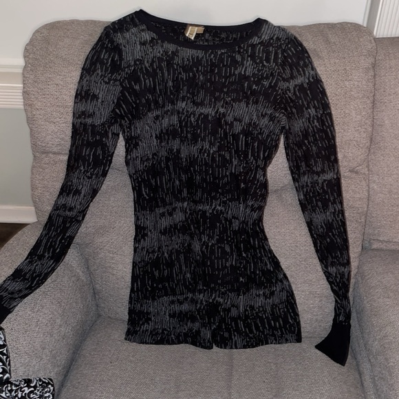 Large long sleeve BKE shirt semi sheer - Picture 4 of 5